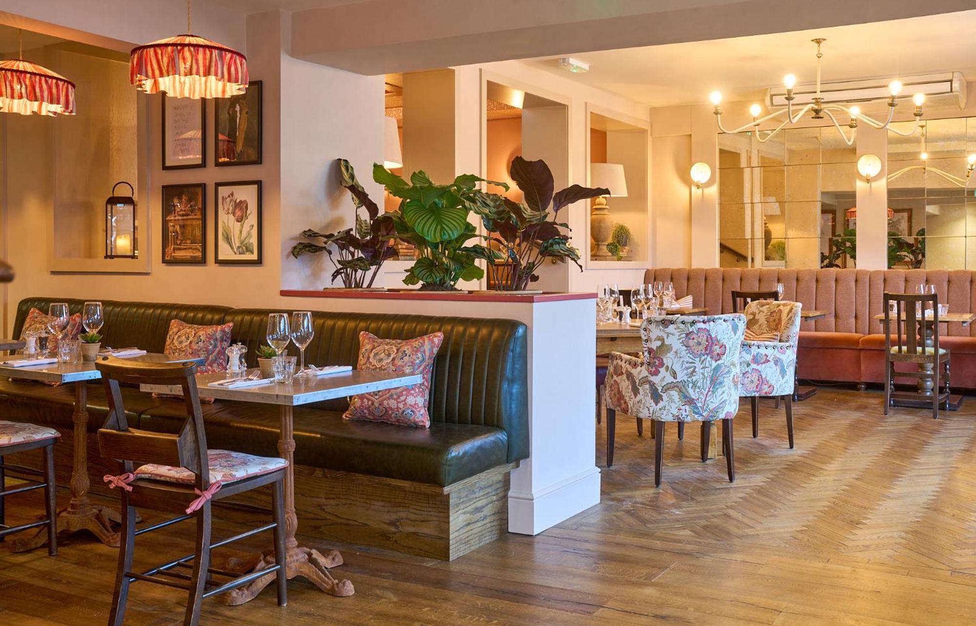 The White Horse - A Heartwood Inn Dorking Exterior foto