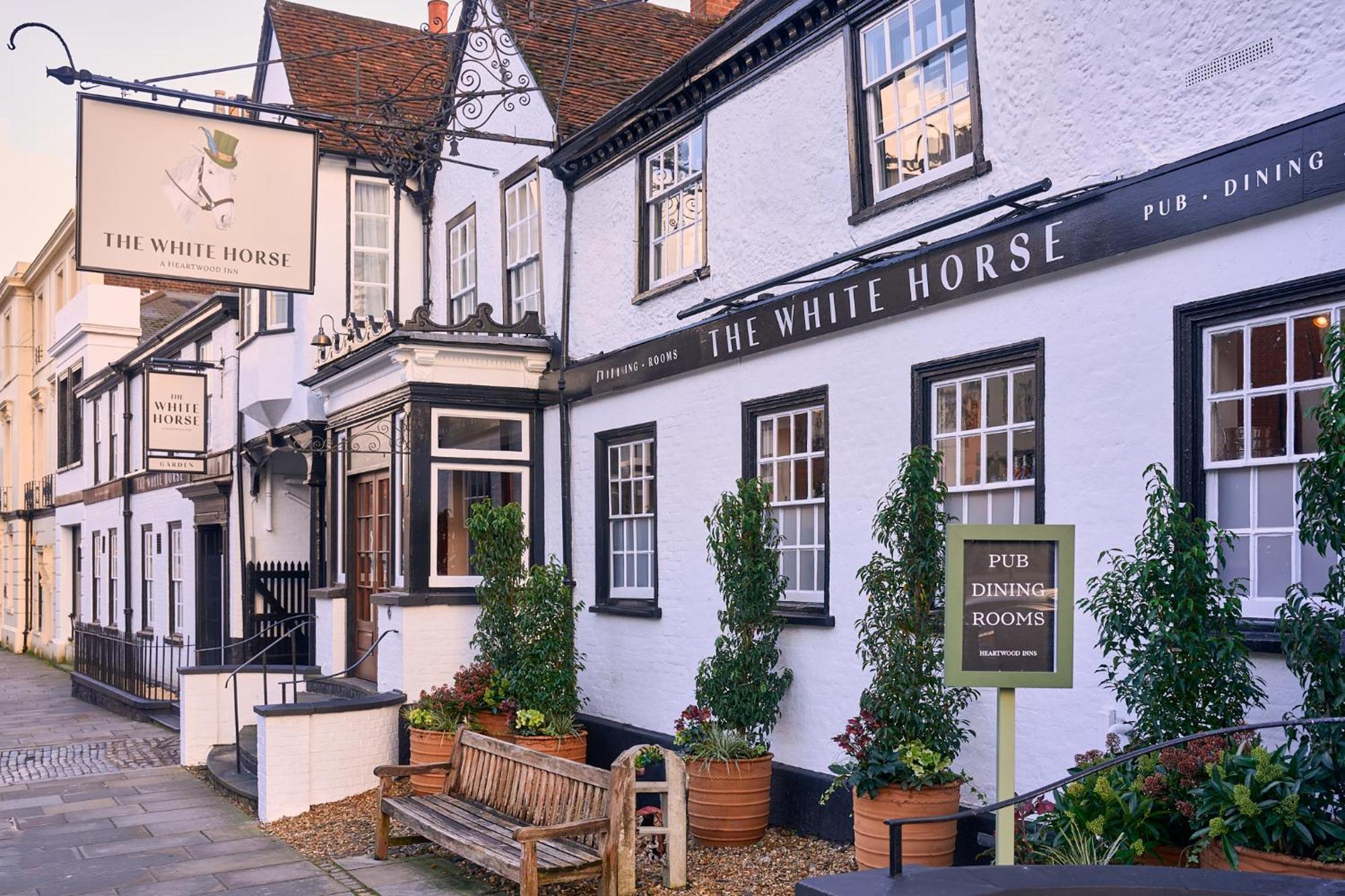The White Horse - A Heartwood Inn Dorking Exterior foto